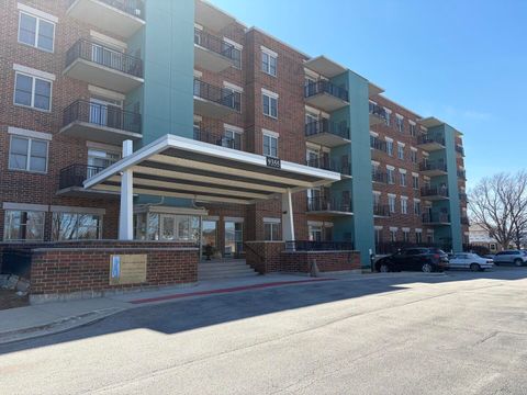 Tiny photo for 9355 Irving Park Road #402, Schiller Park, IL 60176 (MLS # 12612707)