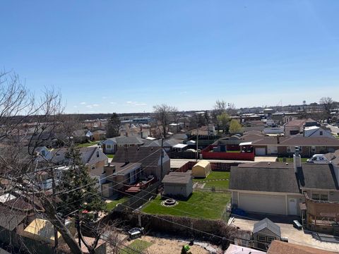 Tiny photo for 9355 Irving Park Road #402, Schiller Park, IL 60176 (MLS # 12612707)