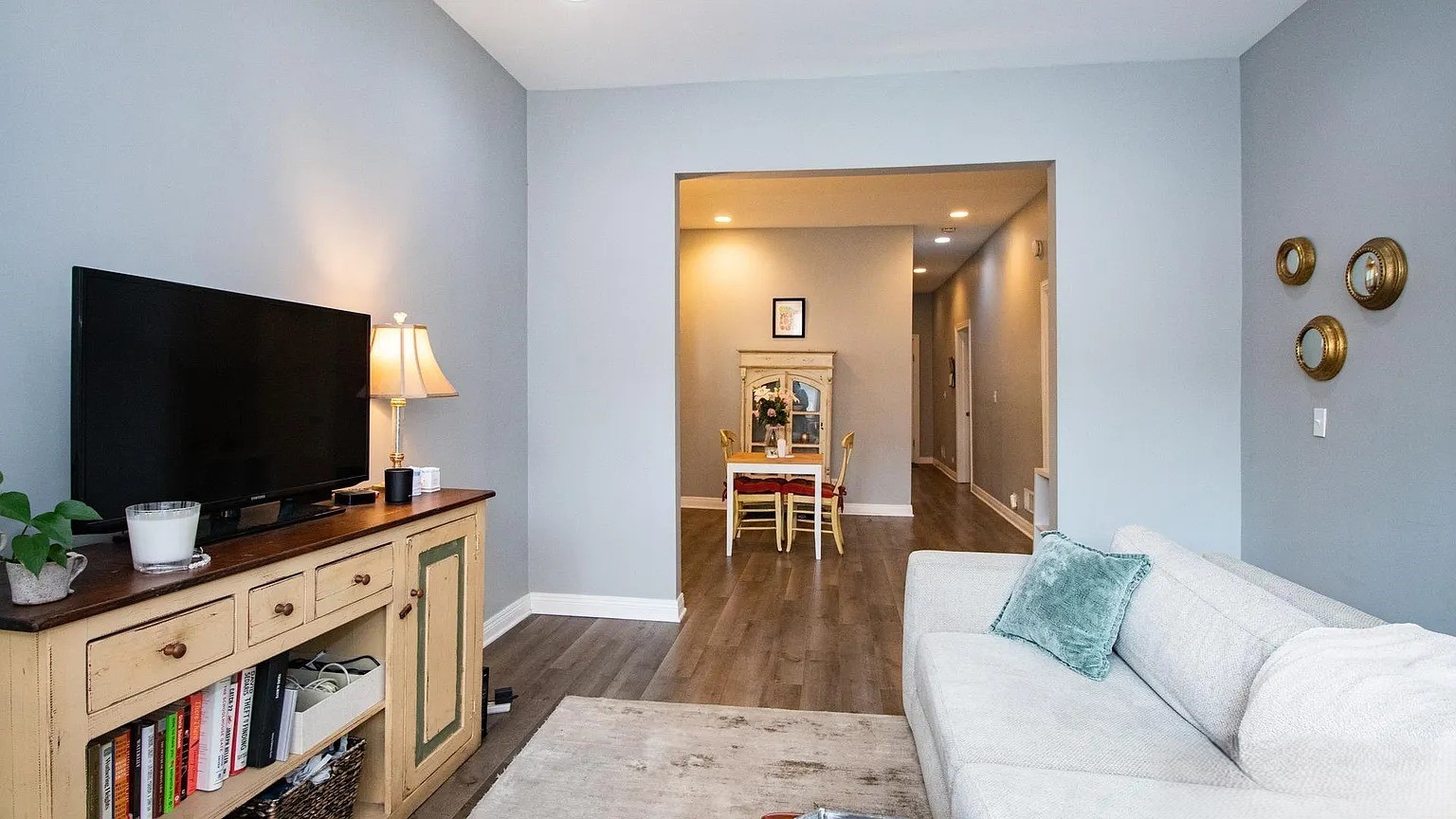 1938 N Rockwell Street 1