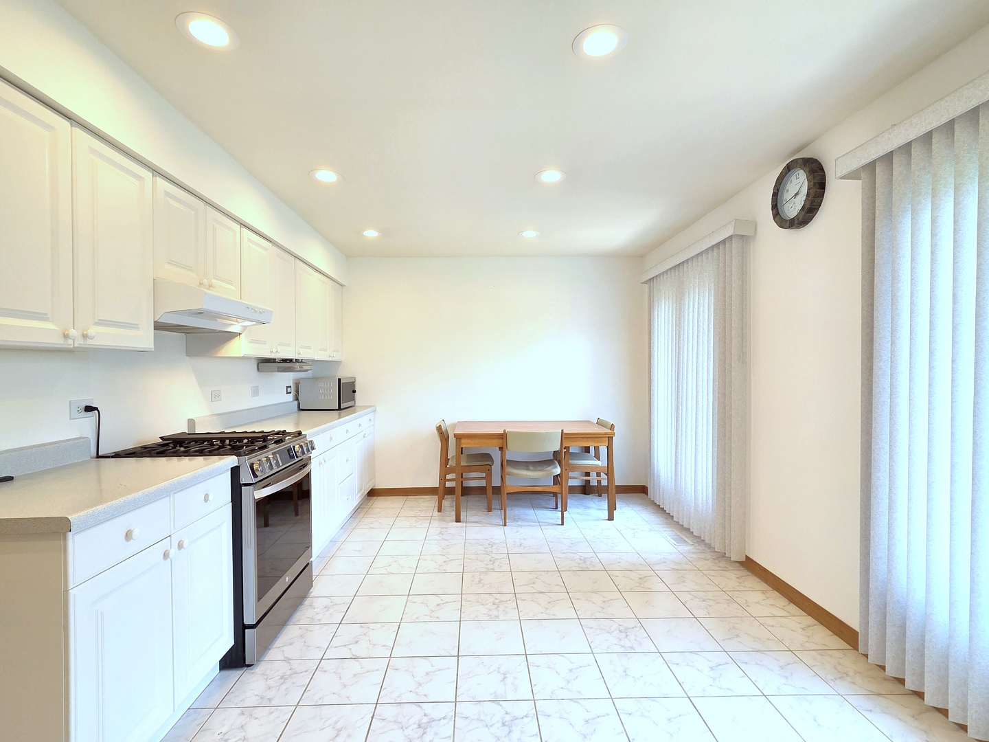 21W105 Flamingo Lane