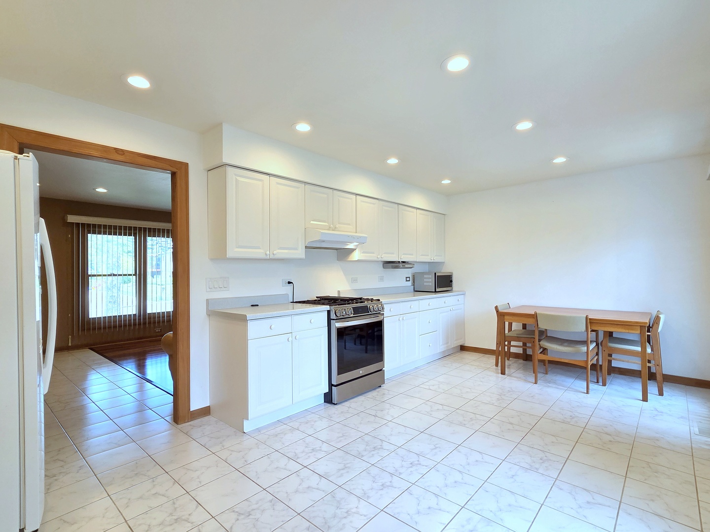 21W105 Flamingo Lane