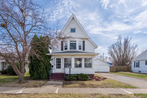 Photo of 715 5th Street, Dewitt, IA 52742 (MLS # 12602240)