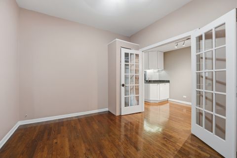 Tiny photo for 1030 W Byron Street #3W, Chicago, IL 60613 (MLS # 12671834)