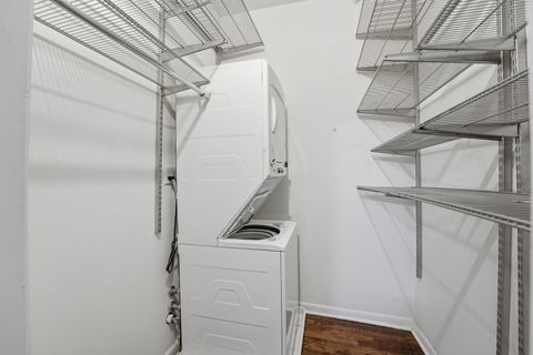 Tiny photo for 1030 W Byron Street #3W, Chicago, IL 60613 (MLS # 12671834)