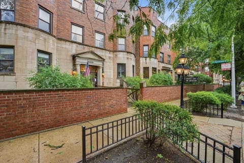 Tiny photo for 1030 W Byron Street #3W, Chicago, IL 60613 (MLS # 12671834)