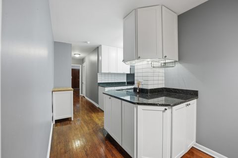Tiny photo for 1030 W Byron Street #3W, Chicago, IL 60613 (MLS # 12671834)