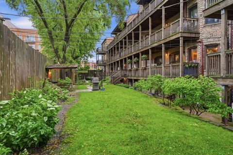 Tiny photo for 1030 W Byron Street #3W, Chicago, IL 60613 (MLS # 12671834)