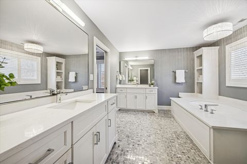 Tiny photo for 3900 Forest Avenue, Western Springs, IL 60558 (MLS # 12633775)