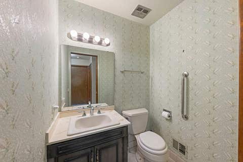 Tiny photo for 4726 Howard Avenue, Western Springs, IL 60558 (MLS # 12705604)