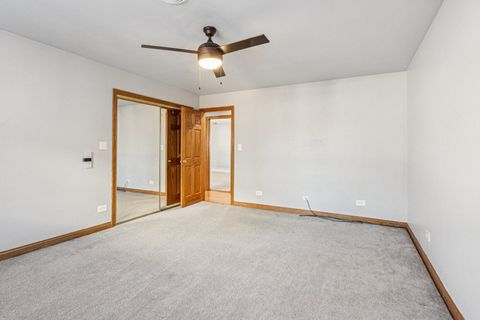 Tiny photo for 2945 S Scott Street, Des Plaines, IL 60018 (MLS # 12528347)
