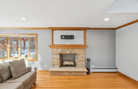 Tiny photo for 2945 S Scott Street, Des Plaines, IL 60018 (MLS # 12528347)