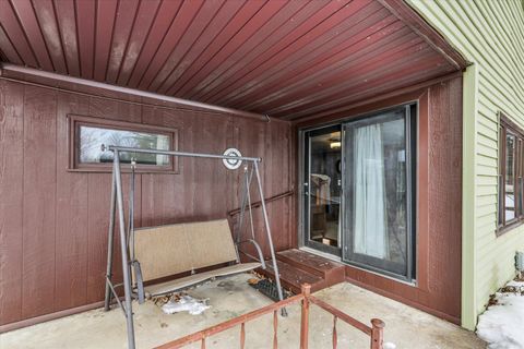 Tiny photo for 2314 1/2 E Main Street, Urbana, IL 61802 (MLS # 12548513)