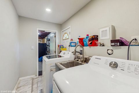Tiny photo for 16051 W Des Plaines Drive, Libertyville, IL 60048 (MLS # 12467508)
