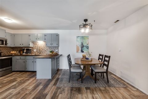 Tiny photo for 987 Golf Course Road #8, Crystal Lake, IL 60014 (MLS # 12626178)