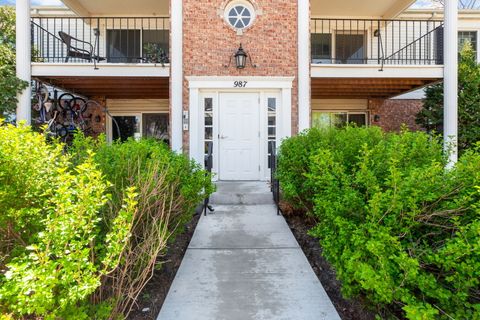 Tiny photo for 987 Golf Course Road #8, Crystal Lake, IL 60014 (MLS # 12626178)