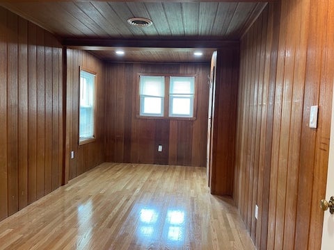 Tiny photo for 4930 S Luna Avenue, Chicago, IL 60638 (MLS # 12679004)