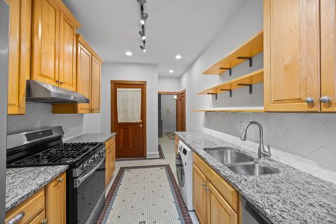 Tiny photo for 1352 E MADISON PARK Park #2, Chicago, IL 60615 (MLS # 12472856)
