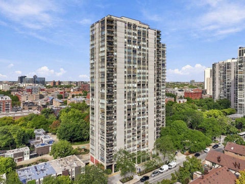 Photo of 1355 N Sandburg Terrace #1801D, Chicago, IL 60610 (MLS # 12764239)