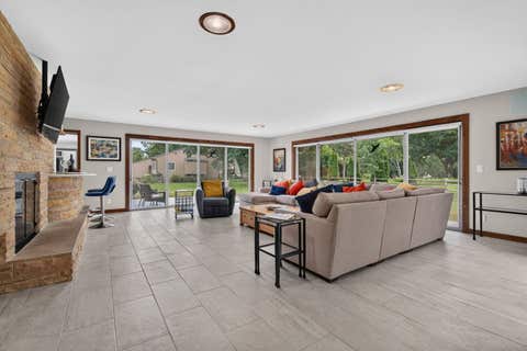 Tiny photo for 601 Marion Avenue, St. Charles, IL 60174 (MLS # 12712050)
