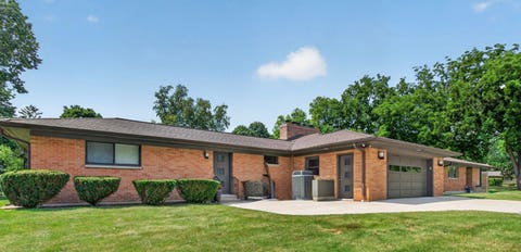 Tiny photo for 601 Marion Avenue, St. Charles, IL 60174 (MLS # 12712050)