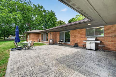 Tiny photo for 601 Marion Avenue, St. Charles, IL 60174 (MLS # 12712050)