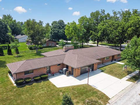 Tiny photo for 601 Marion Avenue, St. Charles, IL 60174 (MLS # 12712050)