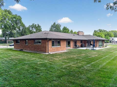 Tiny photo for 601 Marion Avenue, St. Charles, IL 60174 (MLS # 12712050)