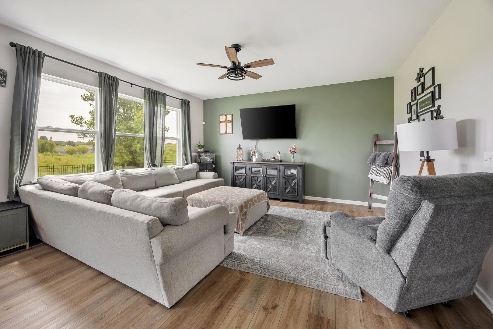 8511 White Oaks Court