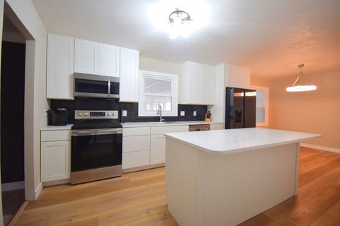 Tiny photo for 4 Webster Hill Estates, Mt Vernon, IL 62864 (MLS # 12594345)