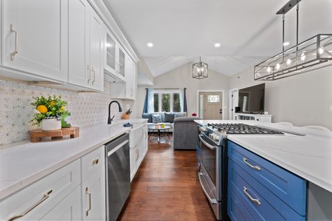 Tiny photo for 54 Willow Springs Lane, Plano, IL 60545 (MLS # 12495286)