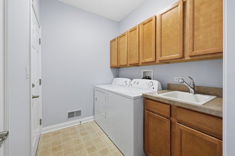 Tiny photo for 240 Regency Court #C, Wauconda, IL 60084 (MLS # 12748163)