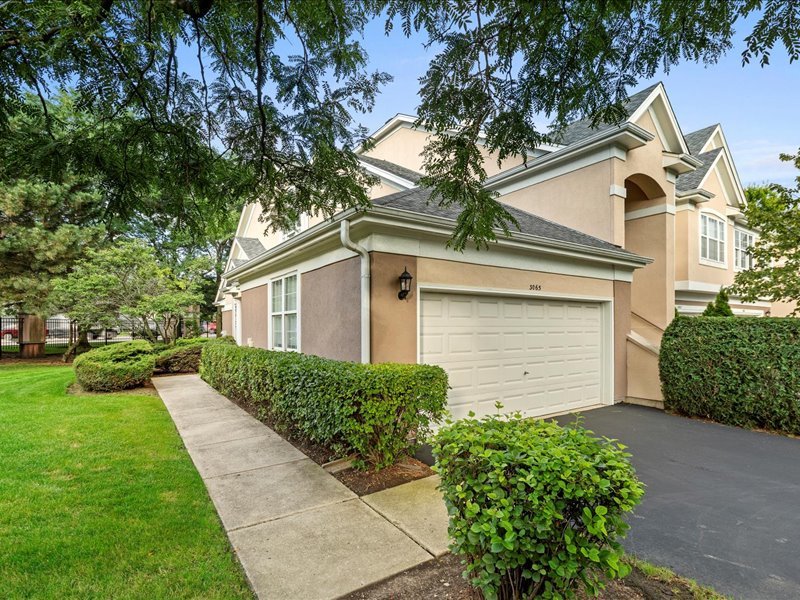 3065 Lexington Lane