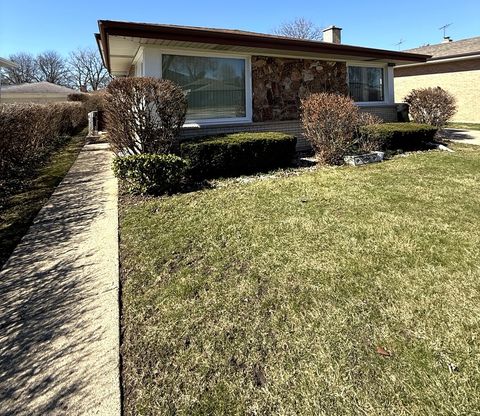 Tiny photo for 8446 N Clifton Avenue, Niles, IL 60714 (MLS # 12596911)