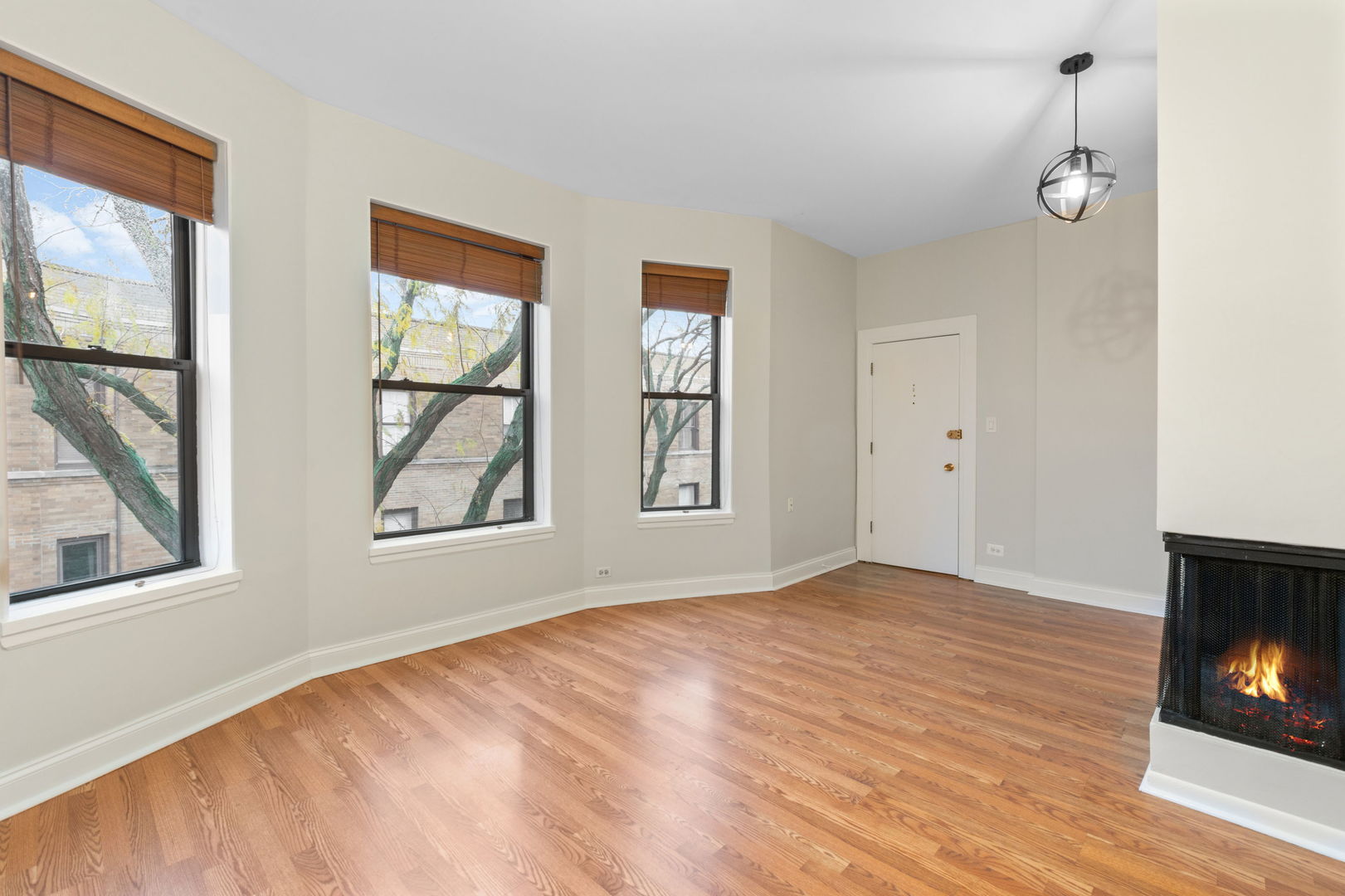 754 W California Terrace 3