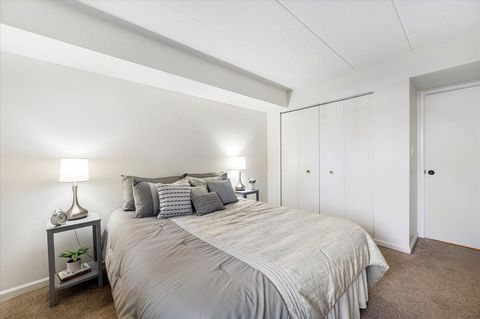 Tiny photo for 100 W Butterfield Road #101N, Elmhurst, IL 60126 (MLS # 12460012)