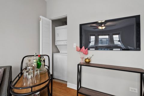 Tiny photo for 4638 N Albany Avenue #1E, Chicago, IL 60625 (MLS # 12634504)