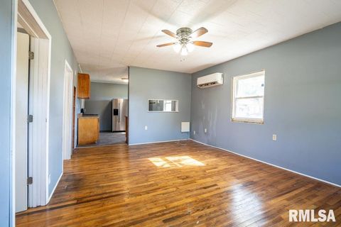 Tiny photo for 1500 N 13TH Street, Herrin, IL 62948 (MLS # QC4269064)