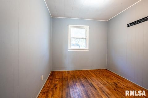 Tiny photo for 1500 N 13TH Street, Herrin, IL 62948 (MLS # QC4269064)