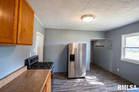 Tiny photo for 1500 N 13TH Street, Herrin, IL 62948 (MLS # QC4269064)