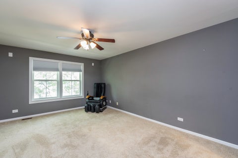 Tiny photo for 2896 Falling Waters Lane, Lindenhurst, IL 60046 (MLS # 12677785)