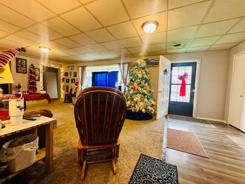 Tiny photo for 2403 E main Street, West Frankfort, IL 62896 (MLS # 100000127)