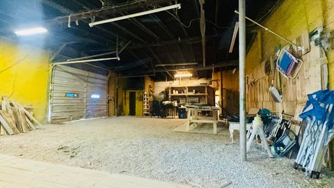 Tiny photo for 2403 E main Street, WestFrank, IL 62896 (MLS # 100000127)