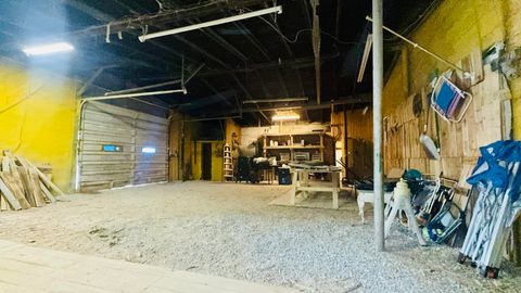 Tiny photo for 2403 E main Street, West Frankfort, IL 62896 (MLS # 100000127)