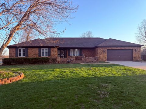 Tiny photo for 1815 Paula Lane, Marion, IL 62959 (MLS # 12596888)