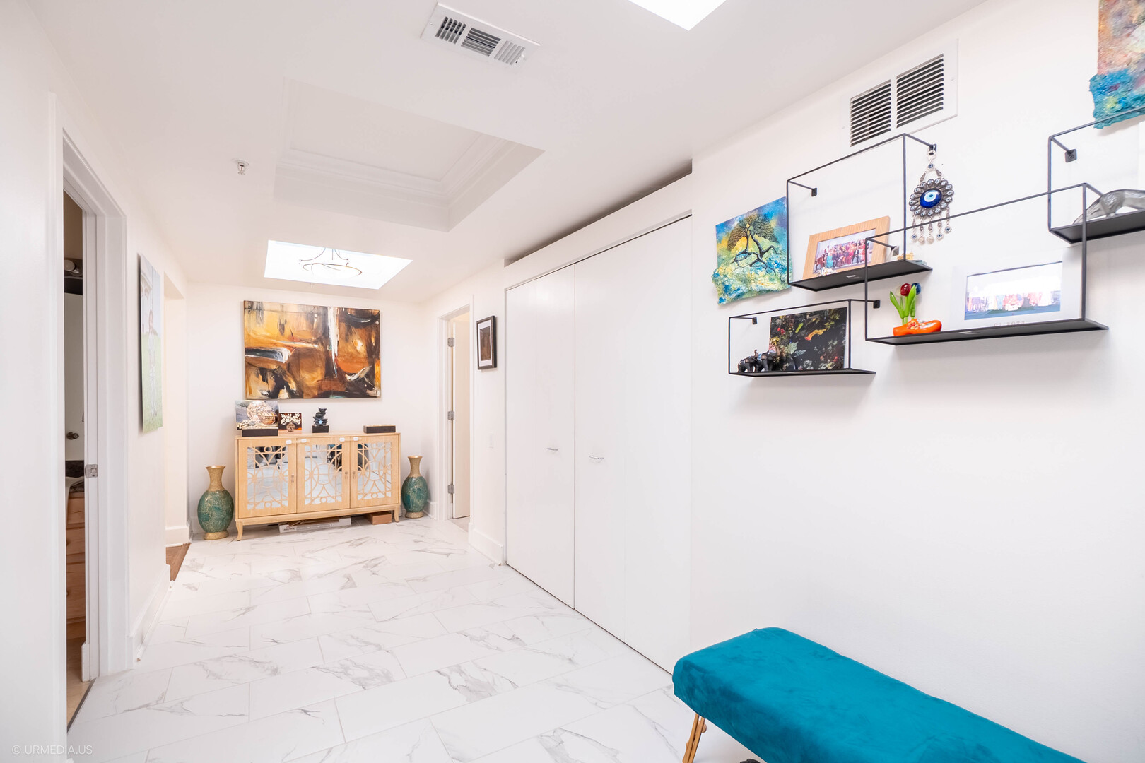 165 N Canal Street 513