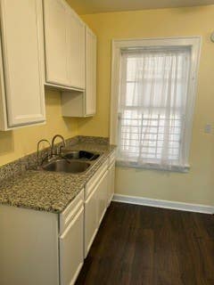 Tiny photo for 2432 W Greenleaf Avenue #2, Chicago, IL 60645 (MLS # 12715509)