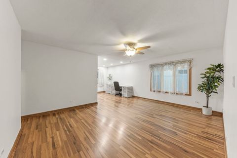 Tiny photo for 2355 Sunnydale Drive, Woodridge, IL 60517 (MLS # 12602595)