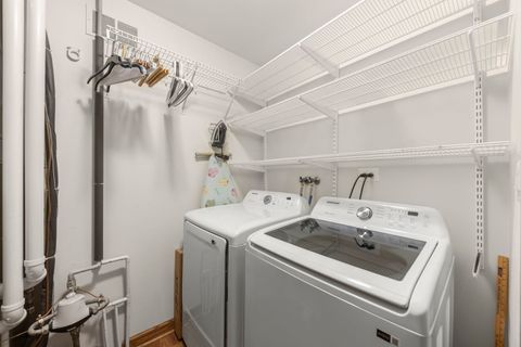 Tiny photo for 2355 Sunnydale Drive, Woodridge, IL 60517 (MLS # 12602595)