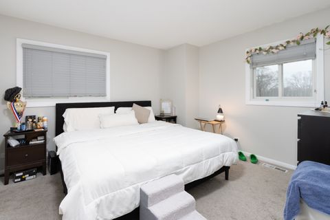 Tiny photo for 785 Woodlawn Street, Hoffman Estates, IL 60169 (MLS # 12523722)