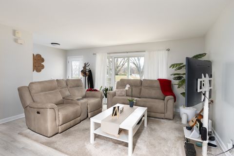 Tiny photo for 785 Woodlawn Street, Hoffman Estates, IL 60169 (MLS # 12523722)